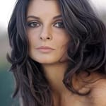 แอนน์ ลิเบอร์ต (Anne Libert)