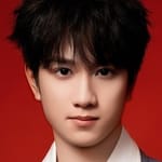 อาว ซียี่ (Ao Ziyi)