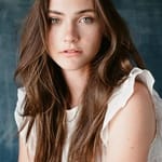 เอมิลี่ ฮอลล์ (Emily Hall)