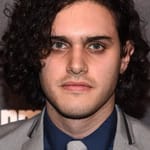 อาริอา ชาห์กาเซมี (Aria Shahghasemi)