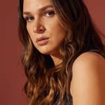 อีฟ ลินด์ลีย์ (Eve Lindley)