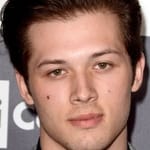 ลีโอ ฮาวาร์ด (Leo Howard)