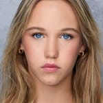 มิชา เฮย์วูด (Mischa Heywood)