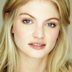 คาริบา ไฮเน (Cariba Heine)