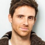 อดัม เฮิร์ติก (Adam Hurtig)