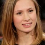 อาลีนา เลฟชิน (Alina Levshin)