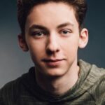 แอนดรูว์ บาร์ธ เฟลด์แมน (Andrew Barth Feldman)