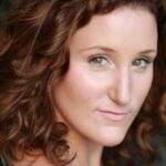 บรอนัค วอห์ (Bronagh Waugh)