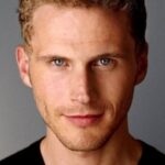 ชาร์ลส์ เอตเค่น (Charles Aitken)