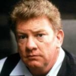 ชาร์ลส์ ฮัลลาฮาน (Charles Hallahan)