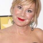 โคลอี เวบบ์ (Chloe Webb)