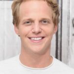 คริส เกียร์ (Chris Geere)