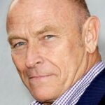 คอร์บิน เบิร์นเซ่น (Corbin Bernsen)