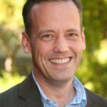 Dee Bradley Baker (Dee Bradley Baker)