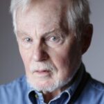 เดเร็ค จาโคบี (Derek Jacobi)