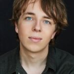 เอ็ด อ็อกเซนโบลด์ (Ed Oxenbould)