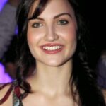 เอลลี่ อัฟราม (Elli Avram)