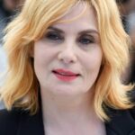 เอ็มมานูเอล เซญเญร์ (Emmanuelle Seigner)