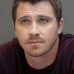 แกเร็ตต์ เฮดลันด์ (Garrett Hedlund)