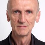 เอียน ฮันมอร์ (Ian Hanmore)