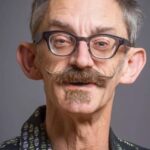 เอียน ฮาร์คอร์ต (Ian Harcourt)