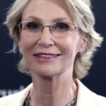เจน ลินช์ (Jane Lynch)
