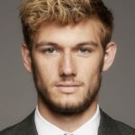 อเล็กซ์ เพ็ตติเฟอร์ (Alex Pettyfer)