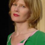 จิลเลียน แม็กวิร์เตอร์ (Jillian McWhirter)