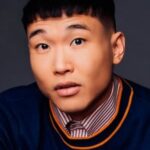 โจเอล คิม บูสเตอร์ (Joel Kim Booster)