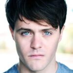 โจอี้ เบตี้ (Joey Batey)