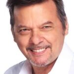 จอห์นนี่ เรวิลลา (Johnny Revilla)