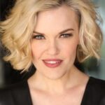 คาริ วาห์ลเกรน (Kari Wahlgren)