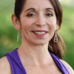 คาธี่ เดอคูโต (Kathi deCouto)