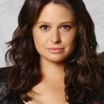 เคธี่ โลว์ส (Katie Lowes)