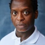 โคบนา โฮลด์บรู๊ค-สมิธ (Kobna Holdbrook-Smith)