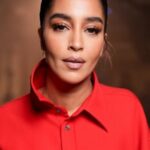 เลอิลา เบคห์ติ (Leïla Bekhti)