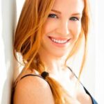 เลสลี่ สตราตัน (Leslie Stratton)