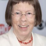 ลินดา ฮันท์ (Linda Hunt)