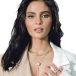 โลวี โพ (Lovi Poe)