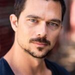 ลุค อาร์โนลด์ (Luke Arnold)