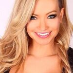 มินดี้ โรบินสัน (Mindy Robinson)