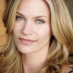 นาตาชา เฮนสตริดจ์ (Natasha Henstridge)