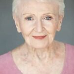 แพต บาร์เน็ตต์ คาร์ (Pat Barnett Carr)