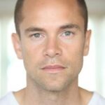 ปีเตอร์ ยังบลัด ฮิลส์ (Peter Youngblood Hills)