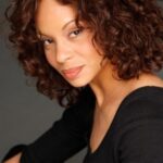 พอร์เทีย คิว (Portia Cue)