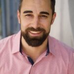 โรเบิร์ต คอนทราโด (Robert Contrado)