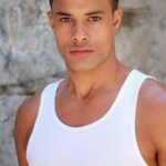 โรนัลด์ แพทริค ทอมป์สัน (Ronald Patrick Thompson)