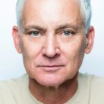 ฌอน ซัลลิแวน (Sean Sullivan)