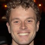 เซบาสเตียน พิกอตต์ (Sebastian Pigott)