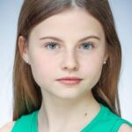 เซียนน่า เซเยอร์ (Sienna Sayer)